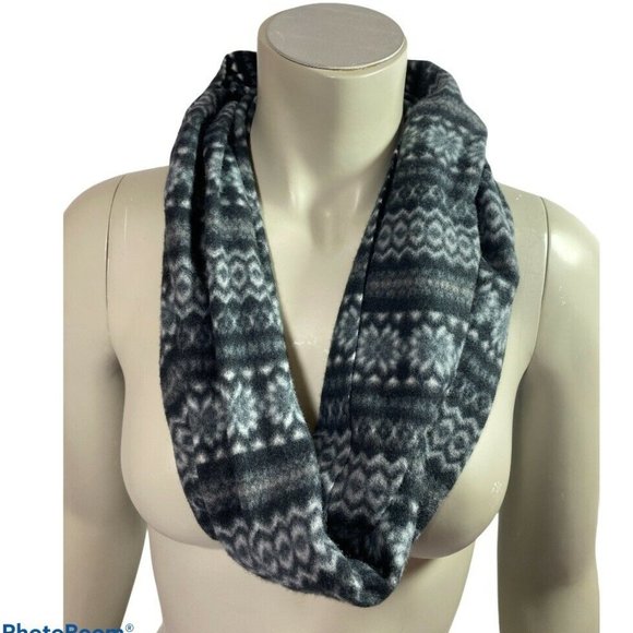Old Navy Accessories - Old Navy Gray Fleece Fair Isle Infinity Scarf NWT